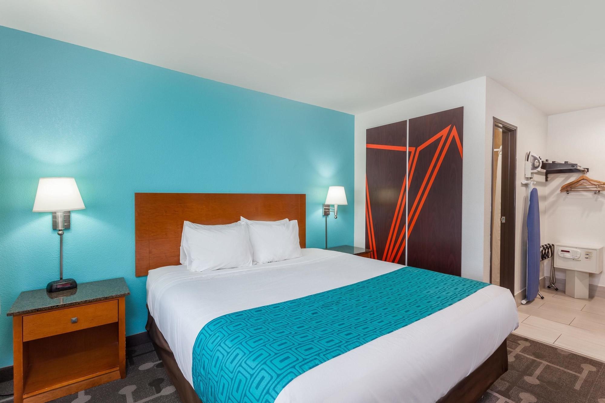 Howard Johnson By Wyndham National City/San Diego South Exterior photo