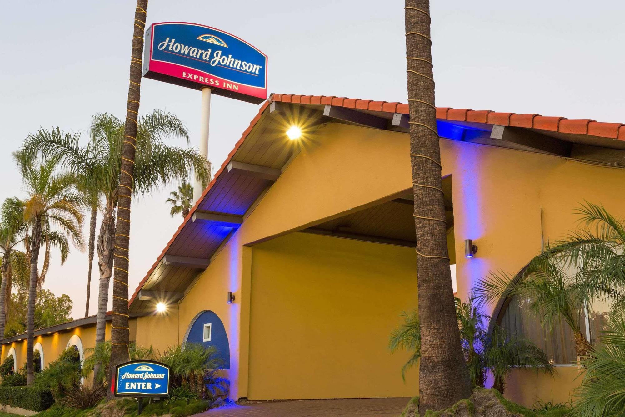 Howard Johnson By Wyndham National City/San Diego South Exterior photo